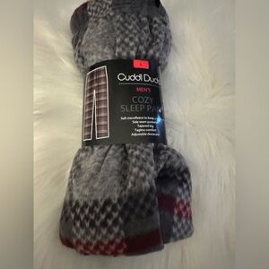 Cuddl Duds Men's Gray and Red Cozy Sleep Pants